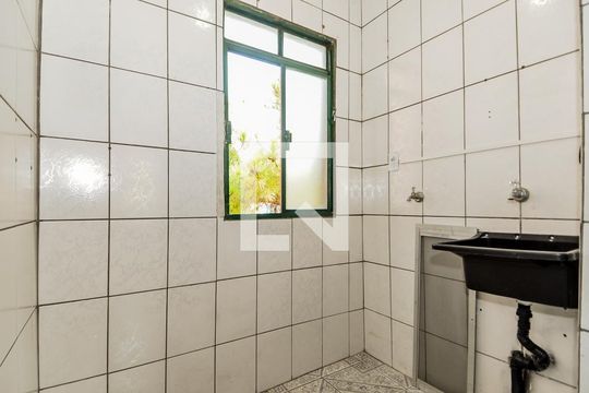 Área de Serviço de apartamento para alugar com 2 quartos, 55m² em Jardim Tranquilidade, Guarulhos