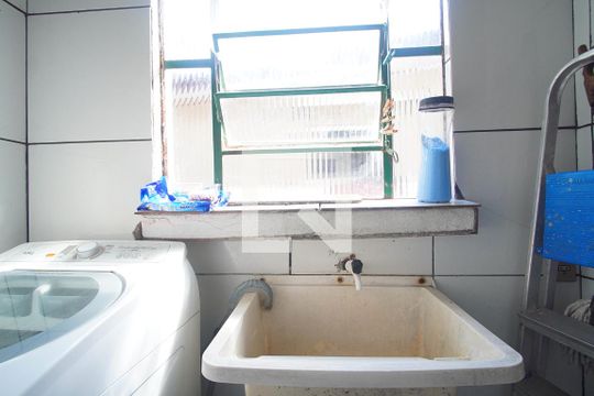 Lavanderia de casa à venda com 5 quartos, 40m² em Vicentina, São Leopoldo