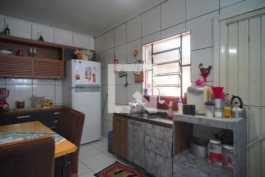 Cozinha 1 de casa à venda com 5 quartos, 40m² em Vicentina, São Leopoldo