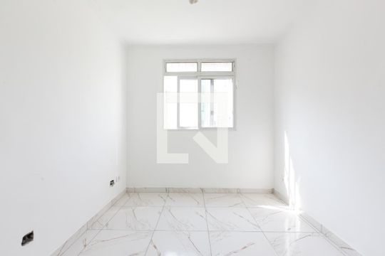Sala de apartamento à venda com 2 quartos, 45m² em Vila Jacuí, São Paulo
