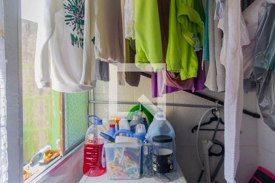 Lavanderia de apartamento à venda com 2 quartos, 55m² em Fazenda da Juta, São Paulo