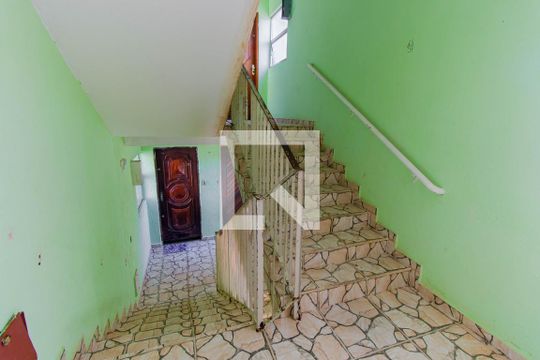 Escada de apartamento à venda com 2 quartos, 55m² em Fazenda da Juta, São Paulo