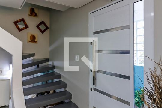 Escada dos Quartos de casa à venda com 2 quartos, 220m² em Jardim Sao Paulo(zona Norte), São Paulo
