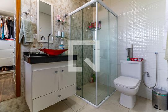Banheiro da Suíte 1 de casa à venda com 2 quartos, 220m² em Jardim Sao Paulo(zona Norte), São Paulo