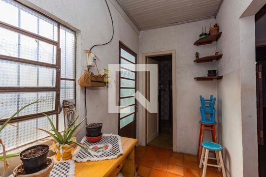 Lavanderia de casa à venda com 5 quartos, 120m² em Igara, Canoas