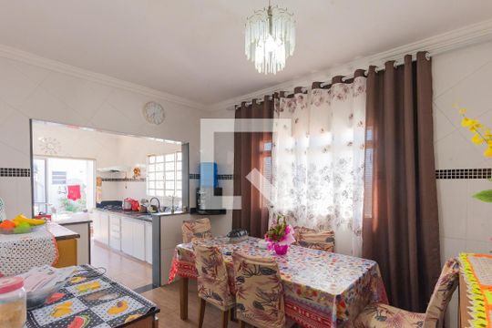 Copa e Cozinha de casa à venda com 2 quartos, 250m² em Vila Lemos, Campinas
