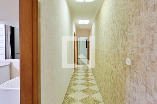 Corredor de casa à venda com 2 quartos, 150m² em Parque Oratorio, Santo André