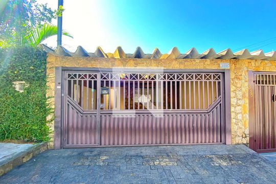 Fachada de casa à venda com 2 quartos, 150m² em Parque Oratorio, Santo André