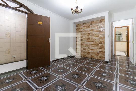 Casa para alugar com 3 quartos, 250m² em Itaquera, São Paulo
