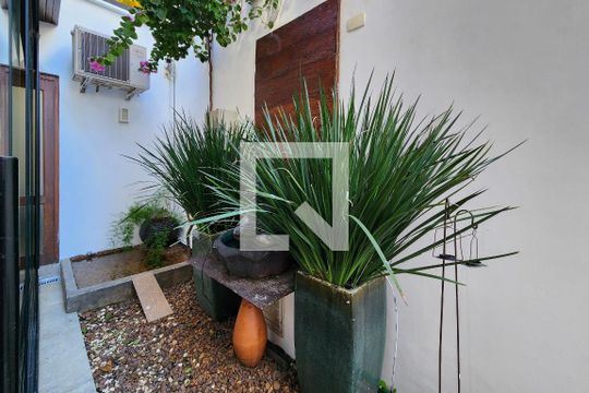 Área comum de casa à venda com 3 quartos, 370m² em Cerâmica, São Caetano do Sul