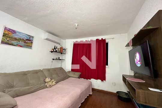Sala de apartamento para alugar com 2 quartos, 50m² em Santos Dumont, São Leopoldo
