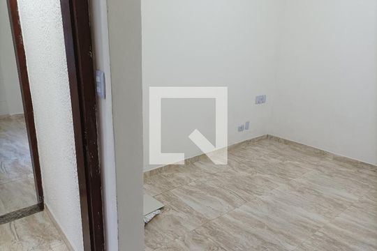 quarto 01 de casa à venda com 2 quartos, 120m² em Vila Santa Clara, São Paulo
