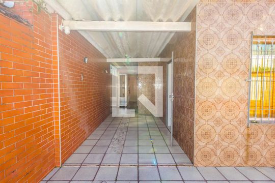 Fachada de casa para alugar com 2 quartos, 135m² em Caiçara, Praia Grande