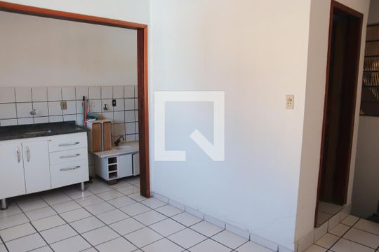 Cozinha/ sala de jantar de casa para alugar com 3 quartos, 180m² em Centro, Embu das Artes