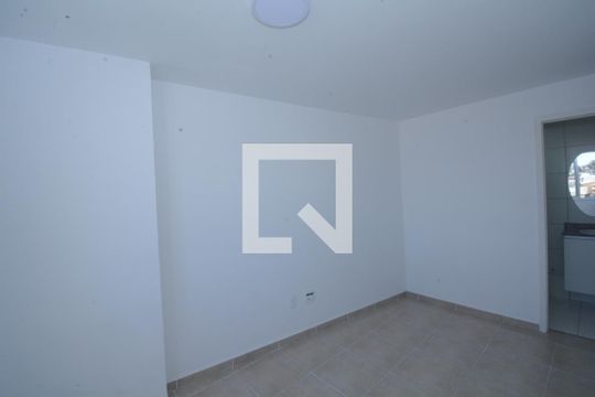 Suíte de apartamento para alugar com 2 quartos, 58m² em Cordovil, Rio de Janeiro