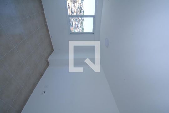 Suíte de apartamento para alugar com 2 quartos, 58m² em Cordovil, Rio de Janeiro