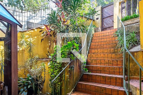 Entrada de casa à venda com 3 quartos, 200m² em Sumaré, São Paulo