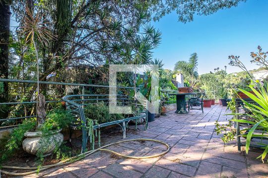 Solarium de casa à venda com 3 quartos, 200m² em Sumaré, São Paulo