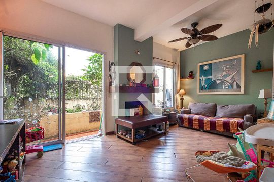 Sala de casa à venda com 3 quartos, 200m² em Sumaré, São Paulo
