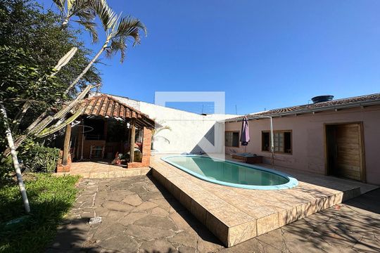 Área Externa de casa à venda com 3 quartos, 120m² em Campina, São Leopoldo