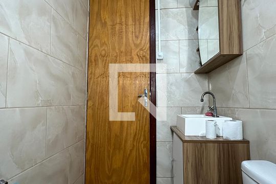 Banheiro 1 de casa à venda com 3 quartos, 120m² em Campina, São Leopoldo