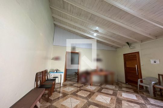 Sala 1 de casa à venda com 3 quartos, 120m² em Campina, São Leopoldo