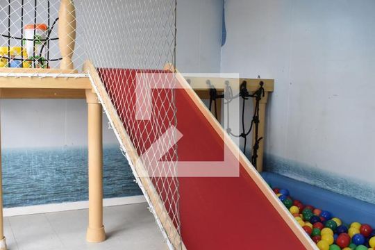 Área comum - Playground de apartamento para alugar com 3 quartos, 99m² em Uberaba, Curitiba