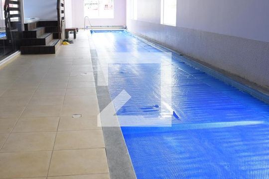 Área comum - Piscina aquecida de apartamento para alugar com 3 quartos, 99m² em Uberaba, Curitiba