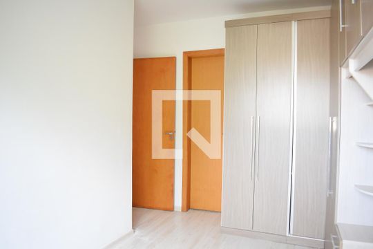 Suíte  de apartamento para alugar com 3 quartos, 99m² em Uberaba, Curitiba