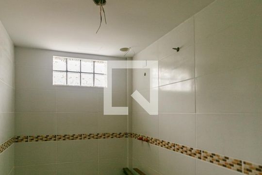 Banheiro de apartamento para alugar com 1 quarto, 150m² em Medianeira, Porto Alegre