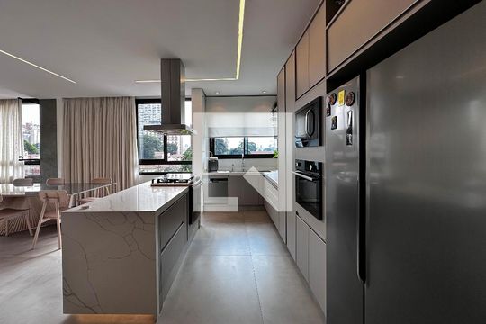 Cozinha de apartamento à venda com 3 quartos, 157m² em Campo Belo, São Paulo