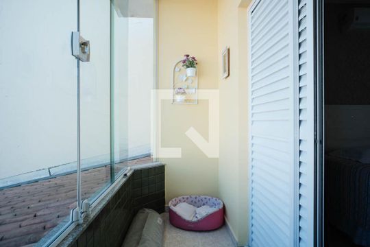 Varanda de casa à venda com 3 quartos, 150m² em Vila Ré, São Paulo