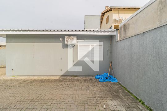 Quarto 2-Vista de casa de condomínio à venda com 2 quartos, 56m² em Niterói, Canoas