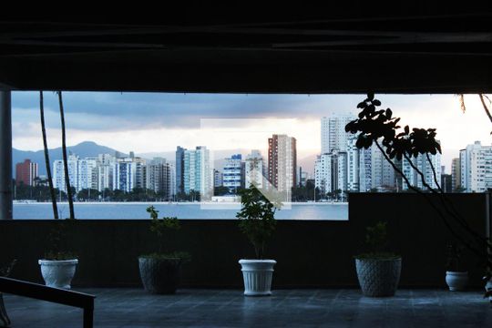 Área comum de apartamento para alugar com 1 quarto, 50m² em Itararé, São Vicente
