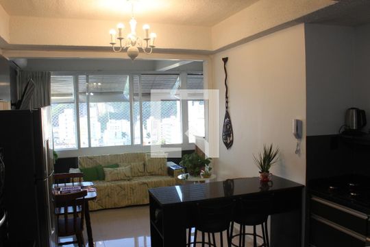 Sala de apartamento para alugar com 1 quarto, 50m² em Itararé, São Vicente