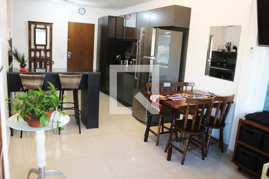 Apartamento para alugar com 1 quarto, 50m² em Itararé, São Vicente