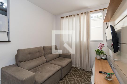 Sala de apartamento à venda com 2 quartos, 48m² em Humaitá, Porto Alegre