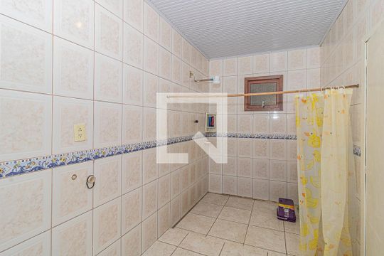Banheiro 2 de casa para alugar com 3 quartos, 500m² em Mathias Velho, Canoas