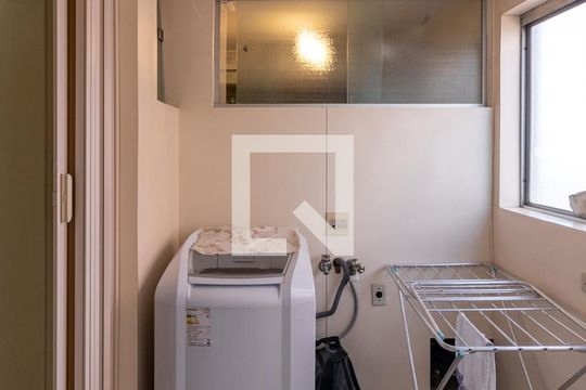 Área de serviço de apartamento para alugar com 2 quartos, 89m² em Vila Olímpia, São Paulo