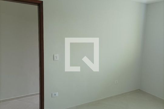 Quarto 1 de apartamento para alugar com 1 quarto, 45m² em Parque São Rafael, São Paulo