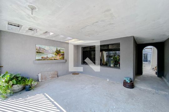 Garagem de casa para alugar com 2 quartos, 138m² em Vila Oratório, São Paulo