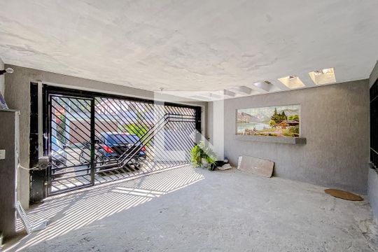 Garagem de casa para alugar com 2 quartos, 138m² em Vila Oratório, São Paulo