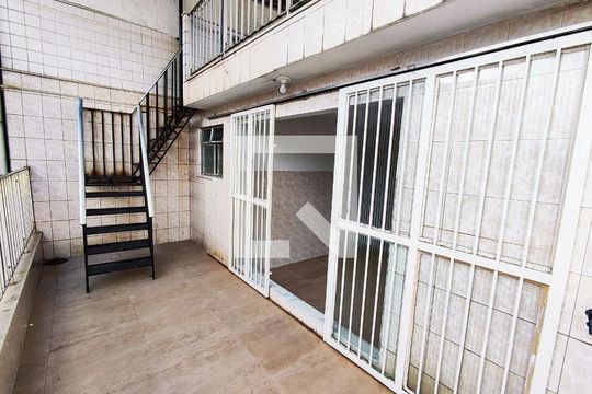 Varanda de casa para alugar com 2 quartos, 180m² em Encantado, Rio de Janeiro