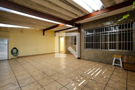 Garagem de casa à venda com 2 quartos, 192m² em Vila Amalia (zona Norte), São Paulo
