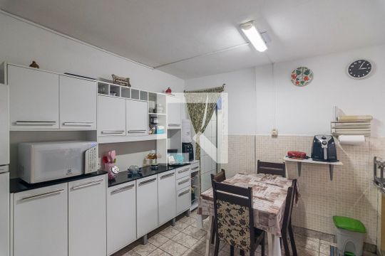 Cozinha de casa à venda com 1 quarto, 150m² em Vila Valparaiso, Santo André