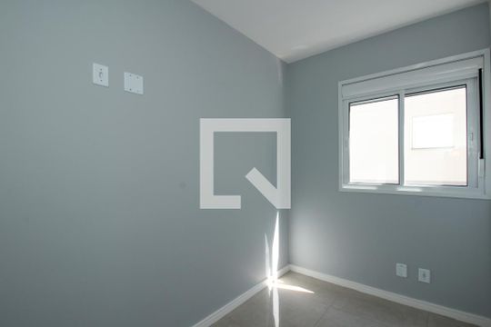 Quarto 1 de apartamento para alugar com 2 quartos, 47m² em Jardim Monte Alegre, Taboão da Serra
