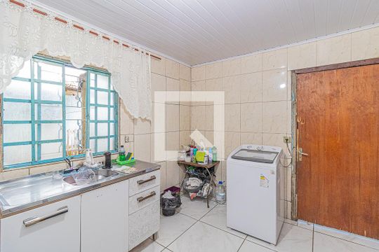 Cozinha de casa à venda com 2 quartos, 366m² em Harmonia, Canoas
