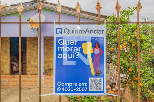 Instalação de Plaquinhas  de casa à venda com 2 quartos, 366m² em Harmonia, Canoas