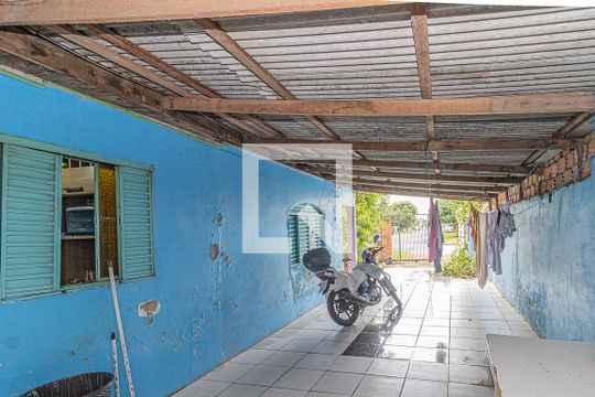 Garagem de casa à venda com 2 quartos, 366m² em Harmonia, Canoas