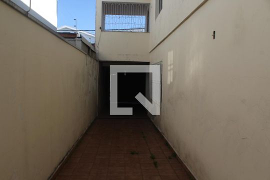 Quintal Garagem de casa à venda com 4 quartos, 300m² em Jardim Sao Francisco, Guarulhos